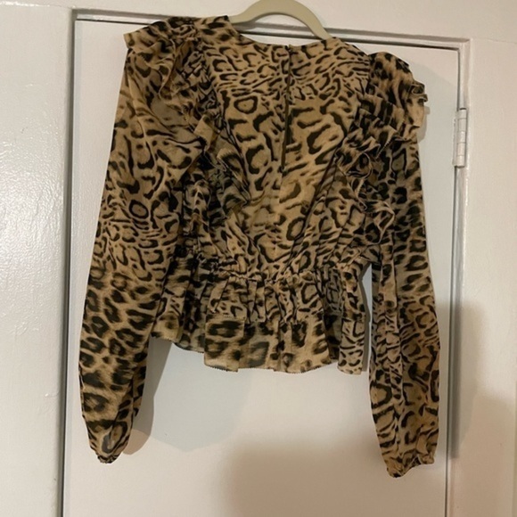 Express Leslie’s Ruffle Tiered Peplum Blouse Size X-Small - Picture 7 of 8